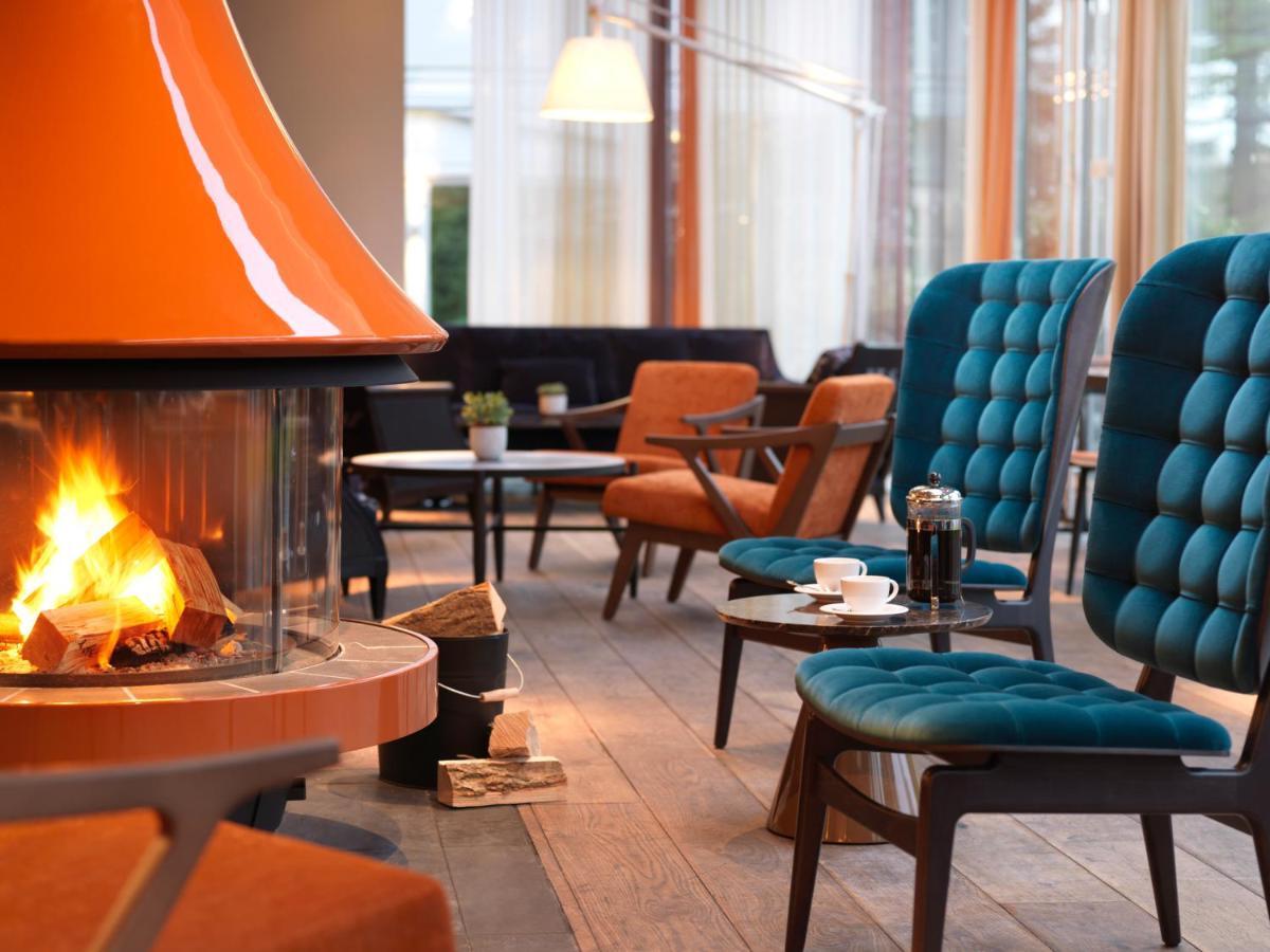 Отель The Runnymede On Thames (Adults Only) Эгэм Экстерьер фото