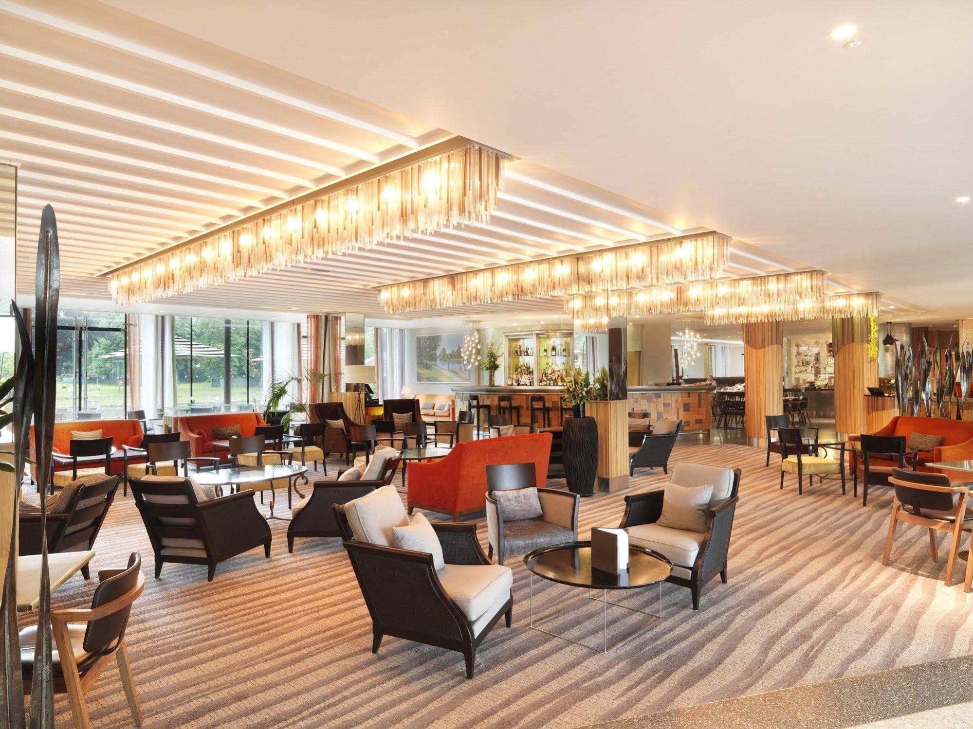 Отель The Runnymede On Thames (Adults Only) Эгэм Экстерьер фото
