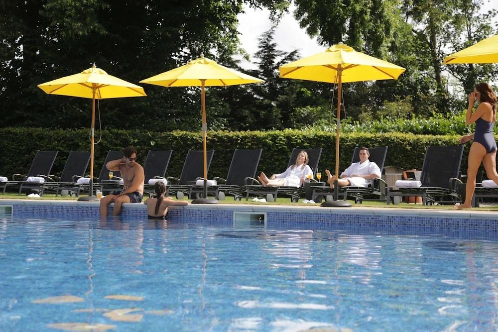 Отель The Runnymede On Thames (Adults Only) Эгэм Экстерьер фото